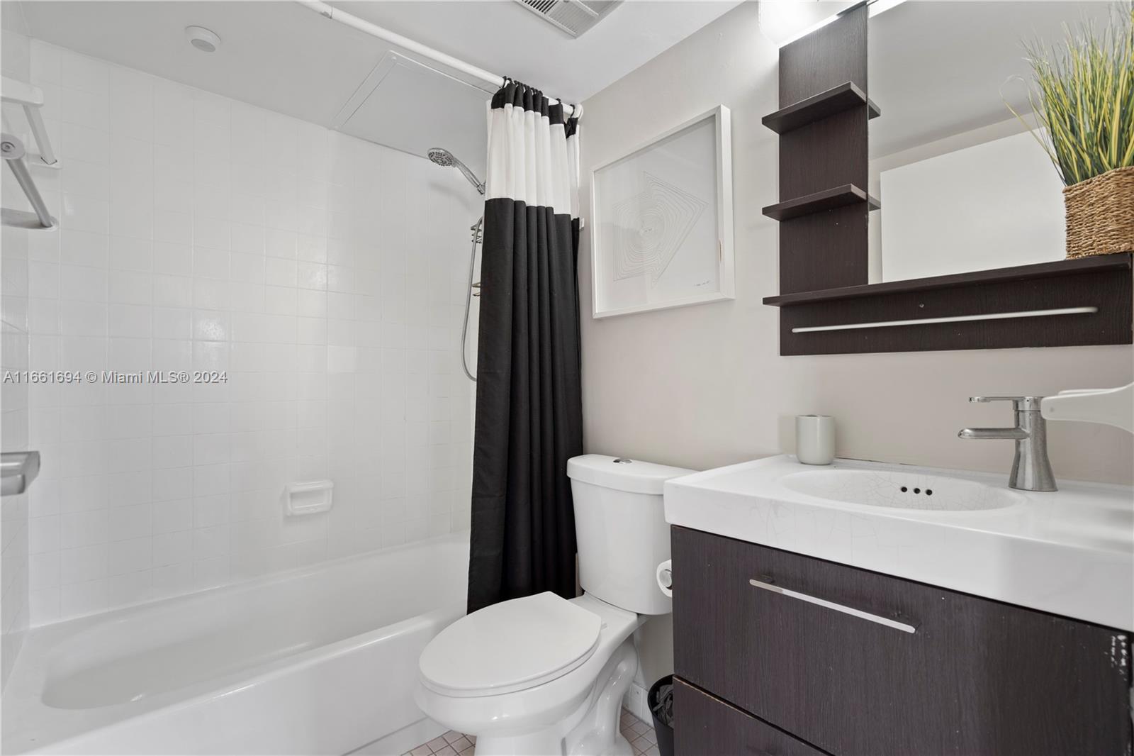 1428 Euclid Ave # 303
