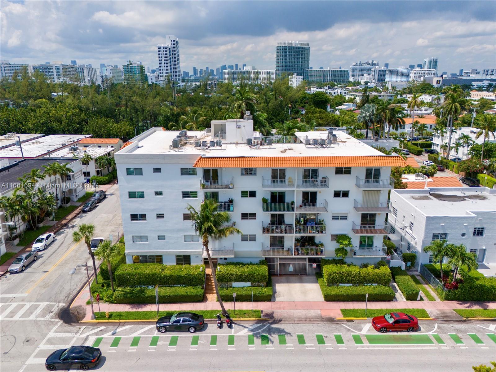 1428 Euclid Ave # 303