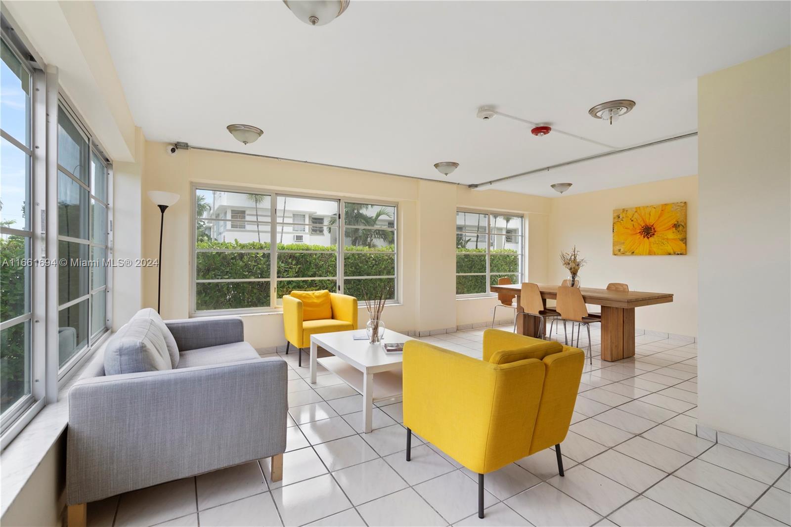 1428 Euclid Ave # 303