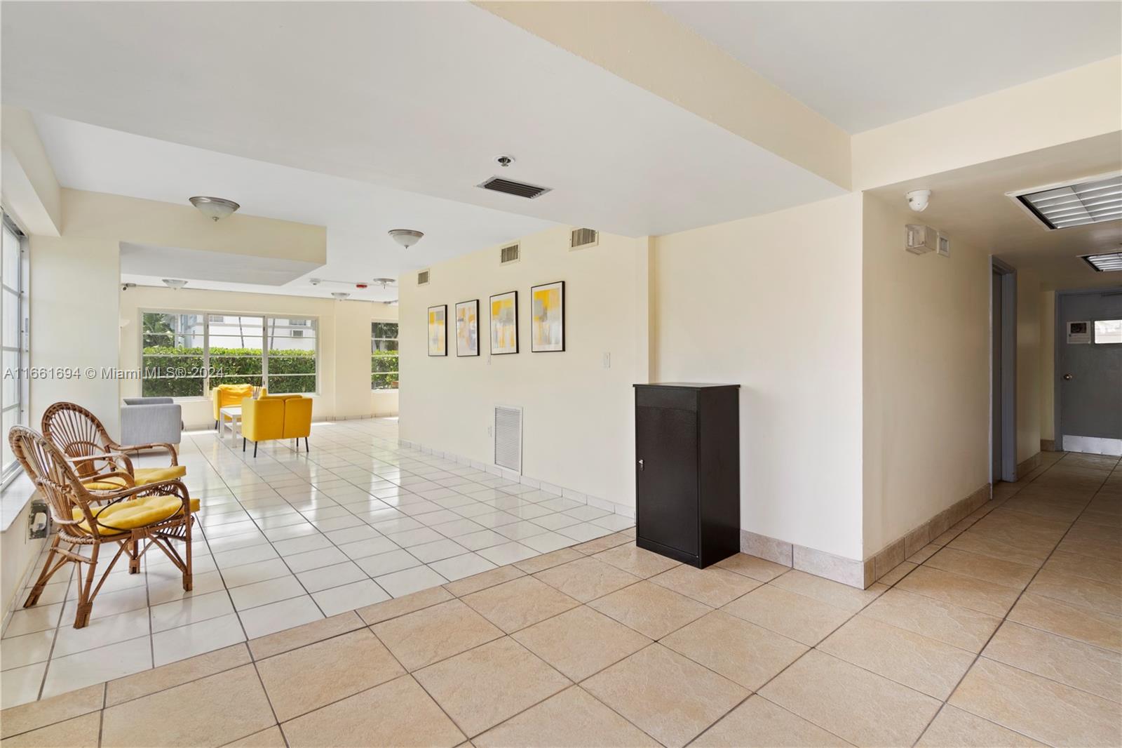 1428 Euclid Ave # 303