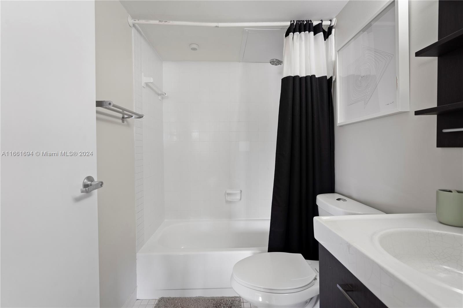 1428 Euclid Ave # 303