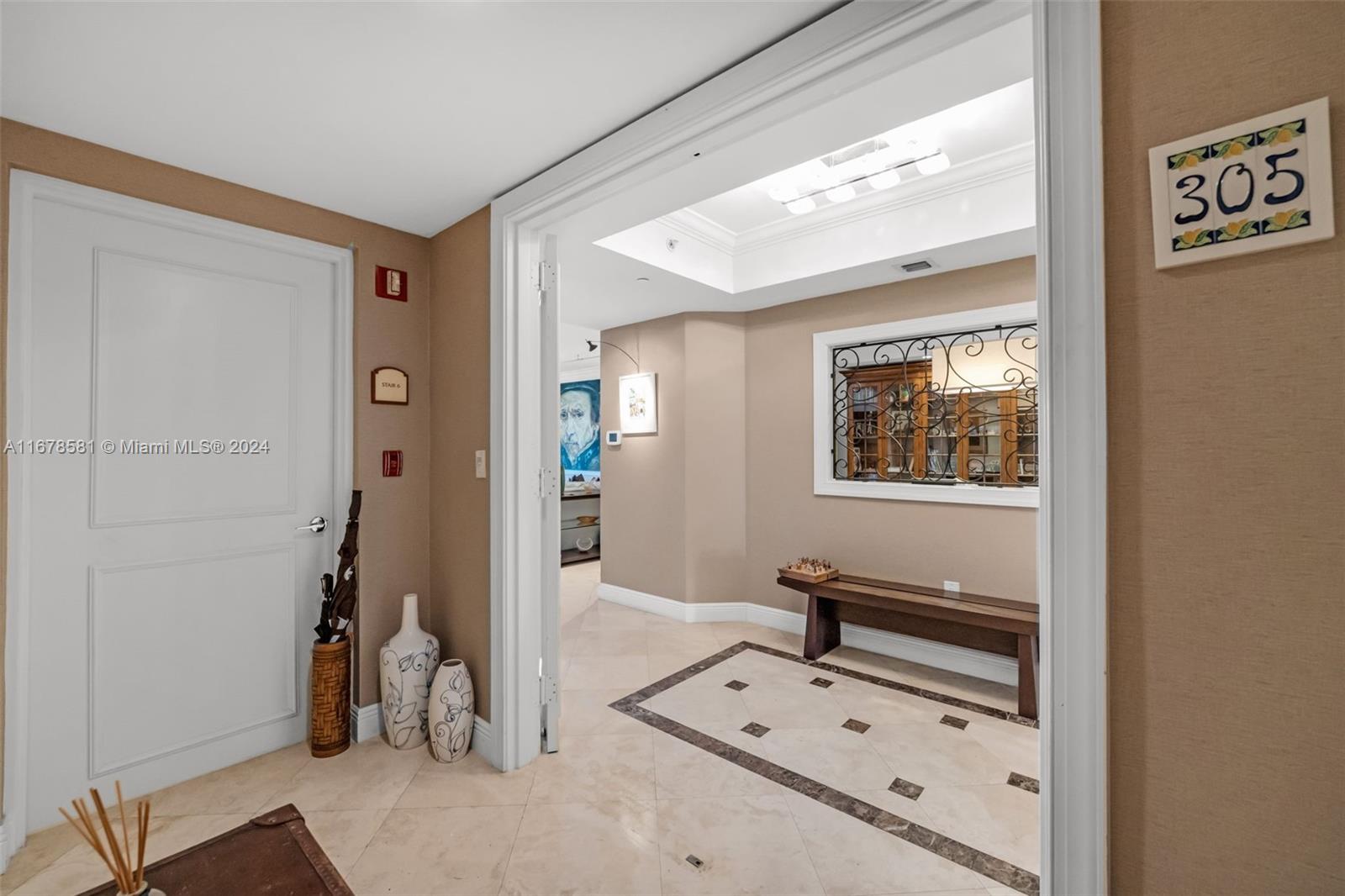 765 Crandon Blvd # 305