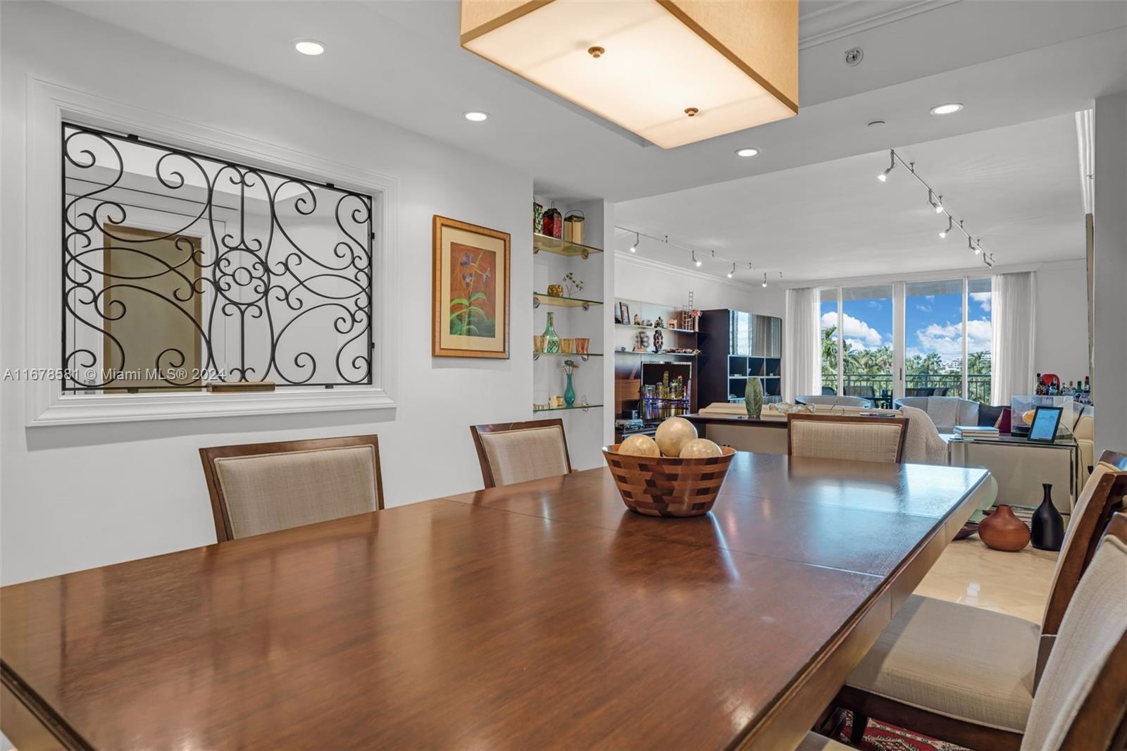 765 Crandon Blvd # 305