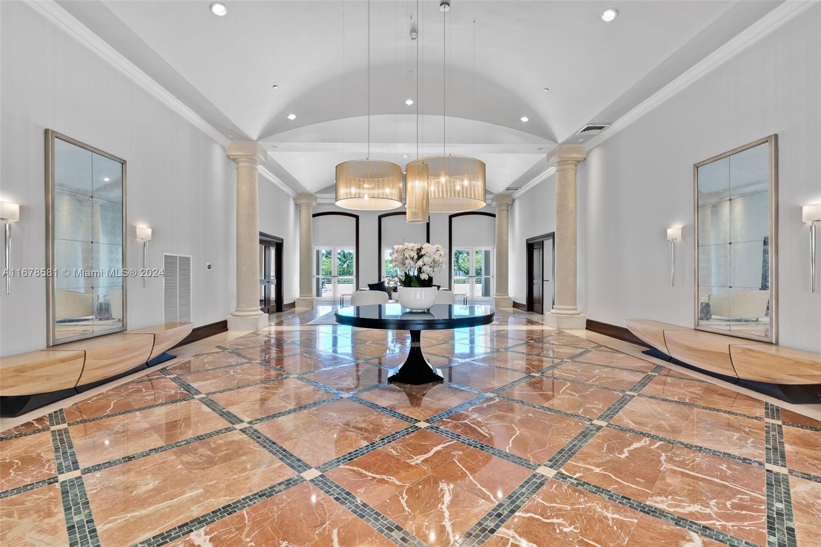 765 Crandon Blvd # 305