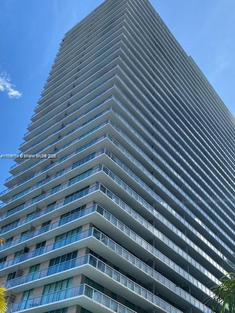 79 SW 12th St Unit: 1702-S