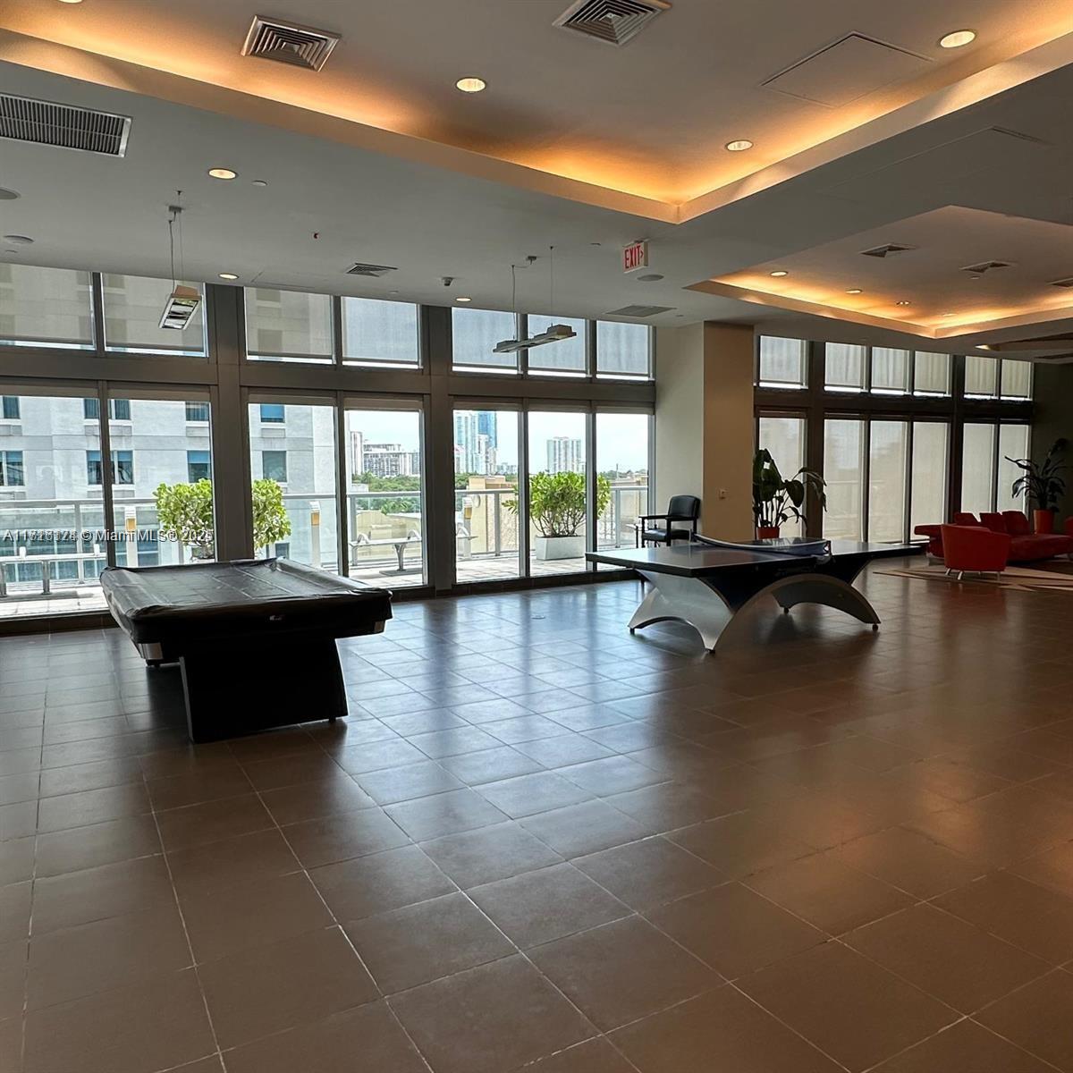 79 SW 12th St Unit: 1702-S