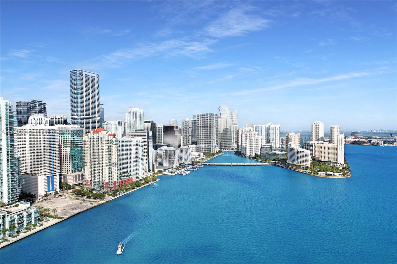 1155 Brickell Bay Dr # 704