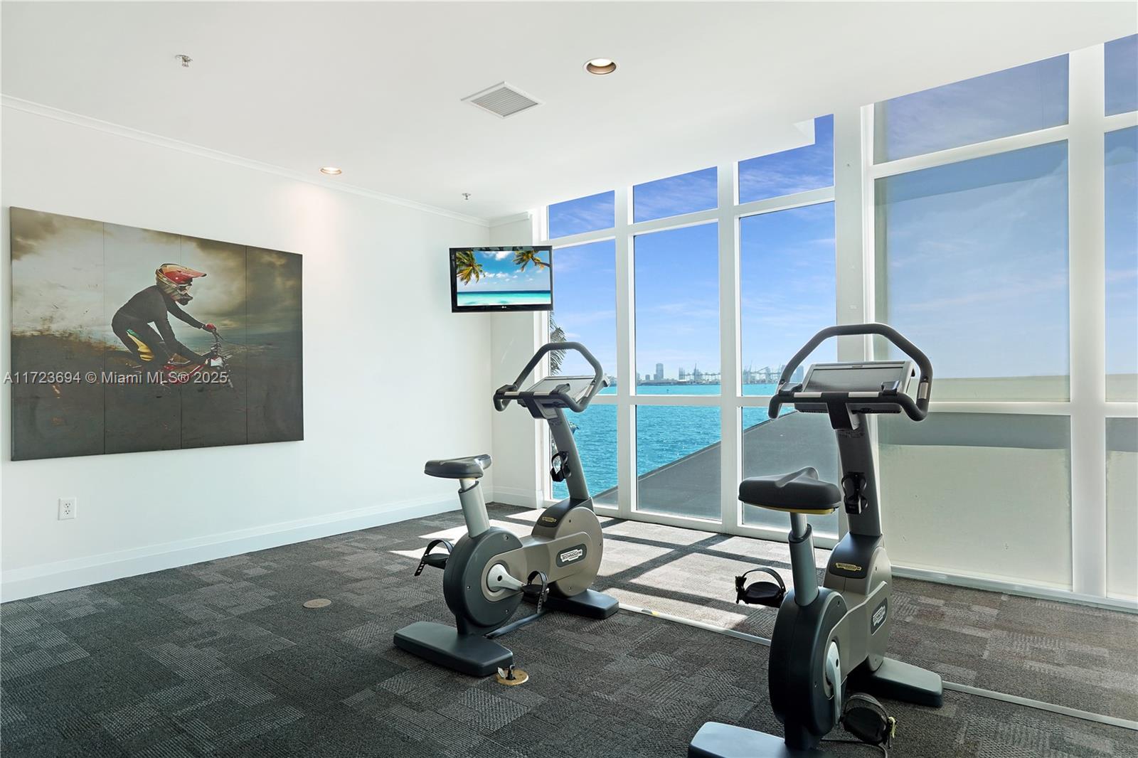 1155 Brickell Bay Dr # 704