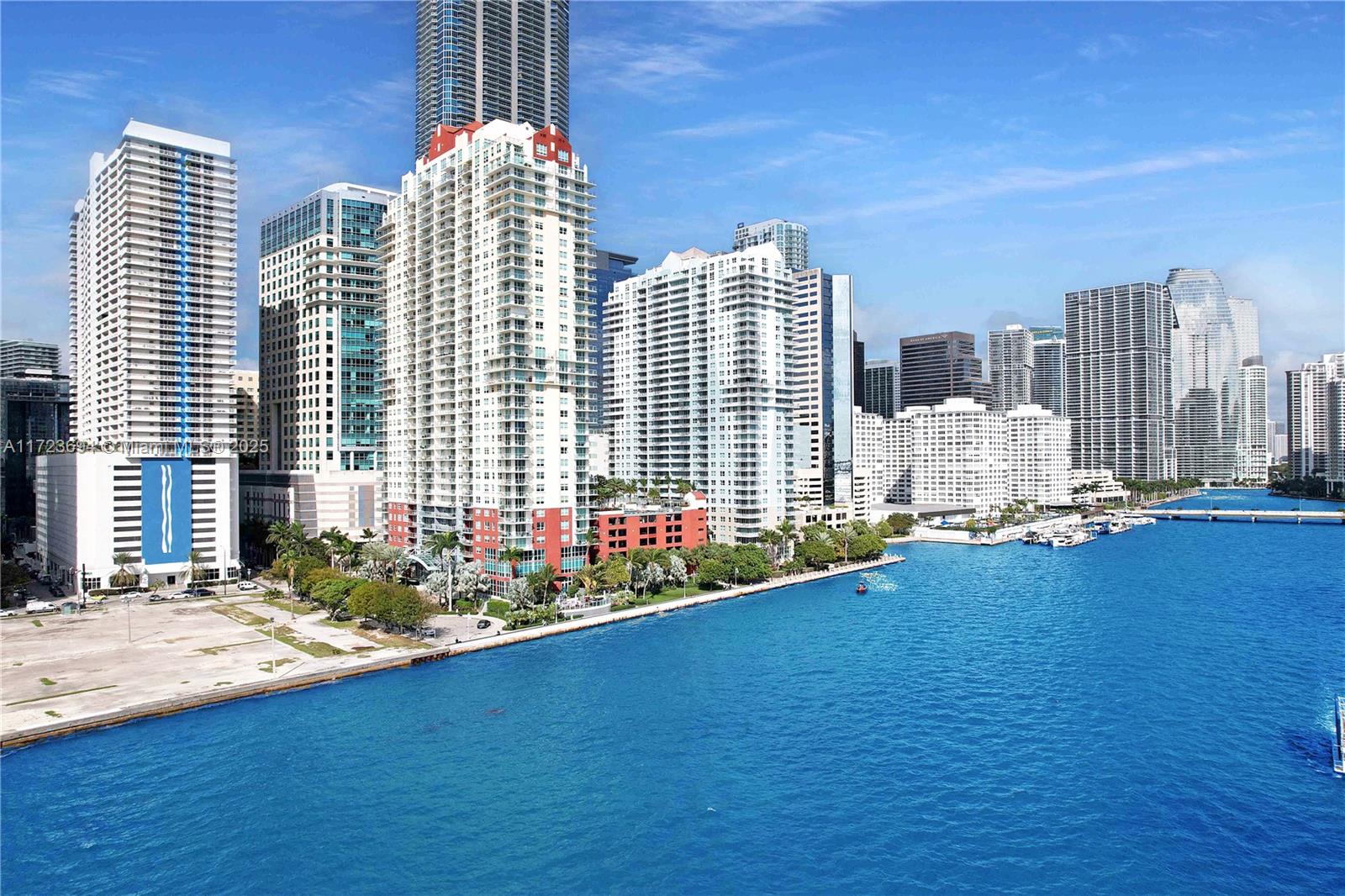 1155 Brickell Bay Dr # 704