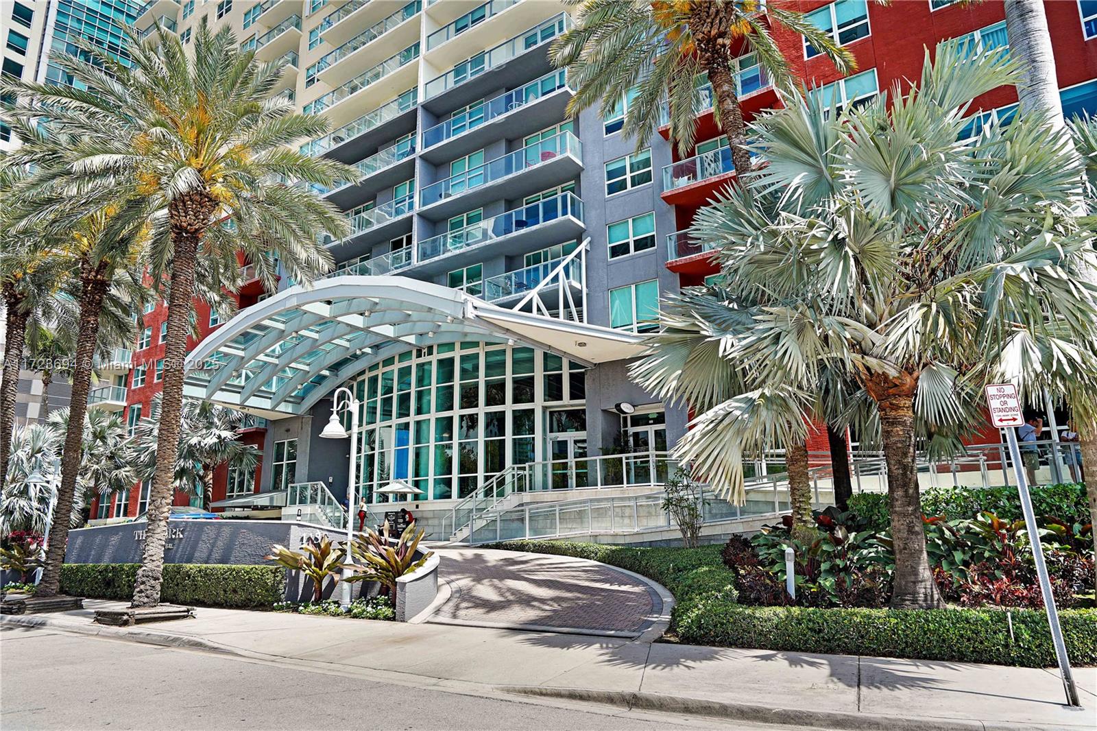 1155 Brickell Bay Dr # 704
