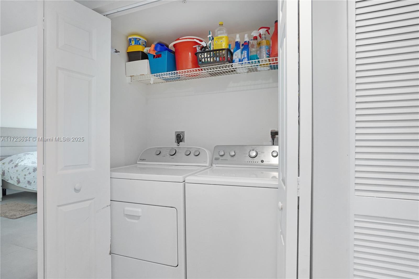 1155 Brickell Bay Dr # 704