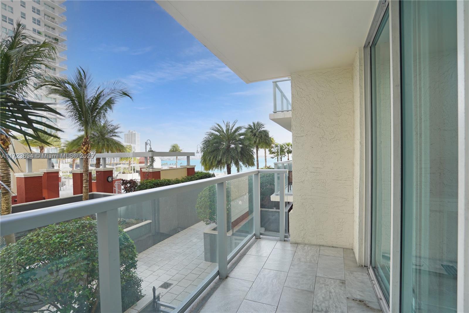 1155 Brickell Bay Dr # 704