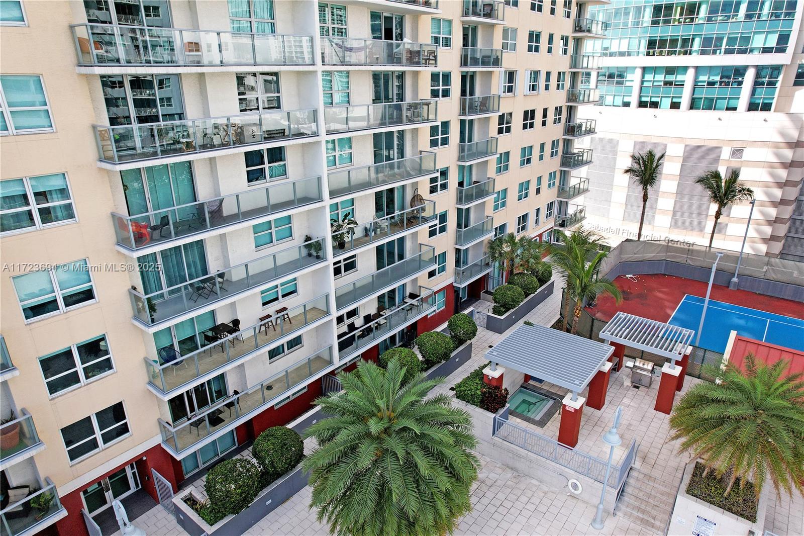 1155 Brickell Bay Dr # 704