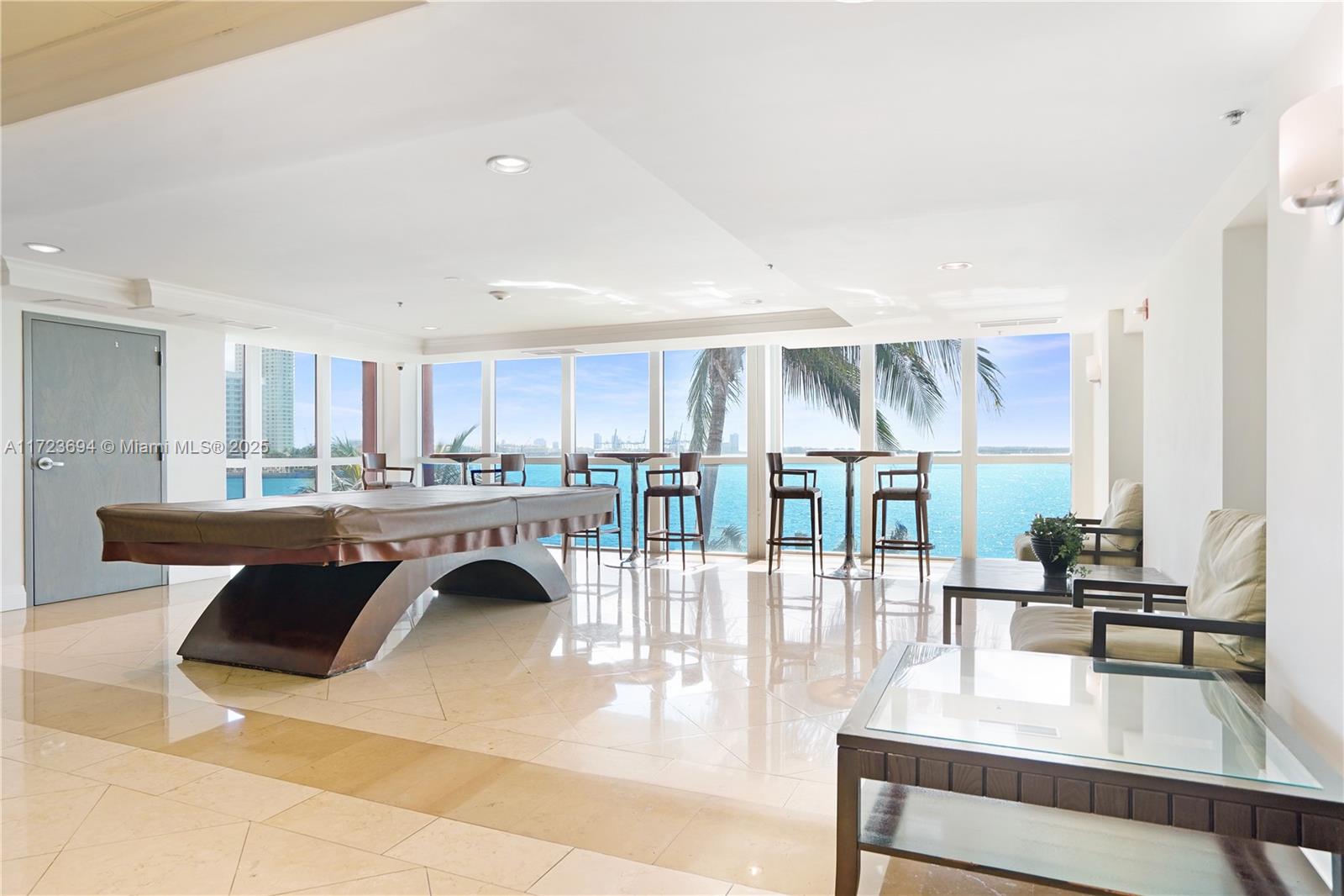 1155 Brickell Bay Dr # 704