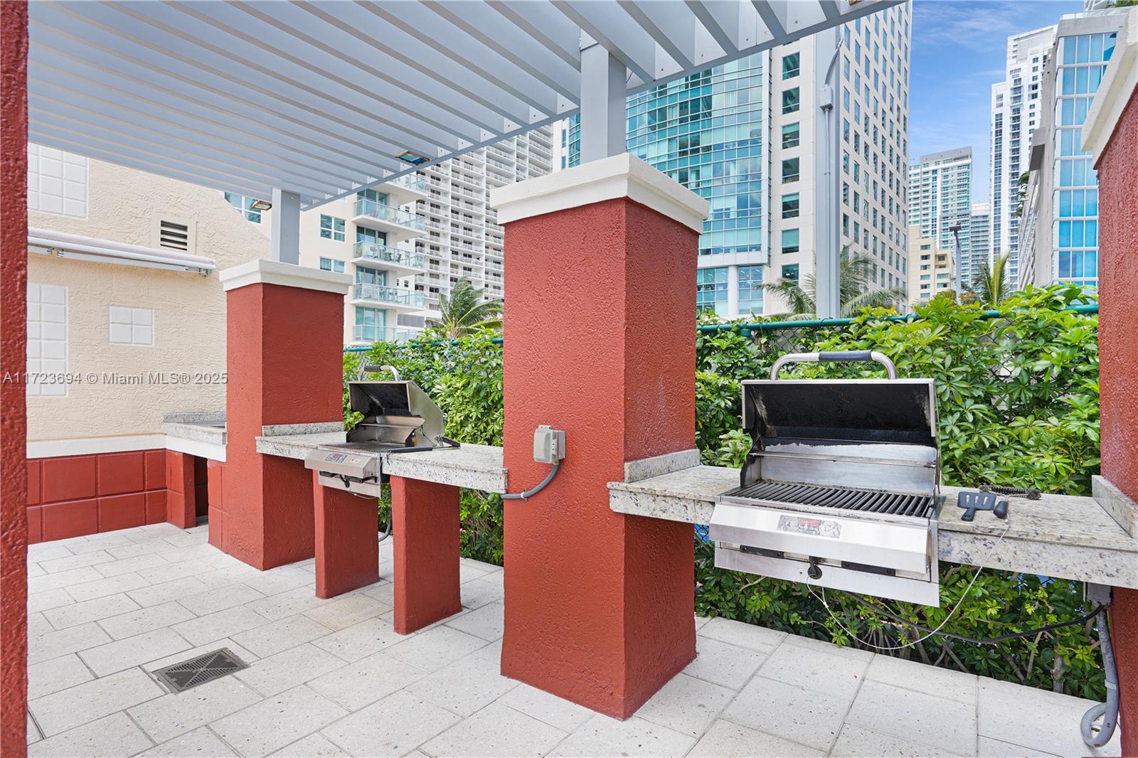 1155 Brickell Bay Dr # 704