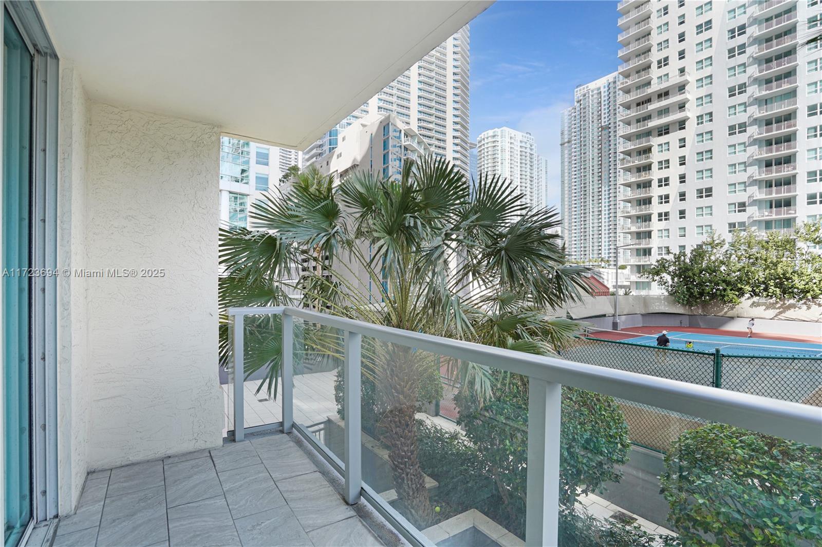 1155 Brickell Bay Dr # 704