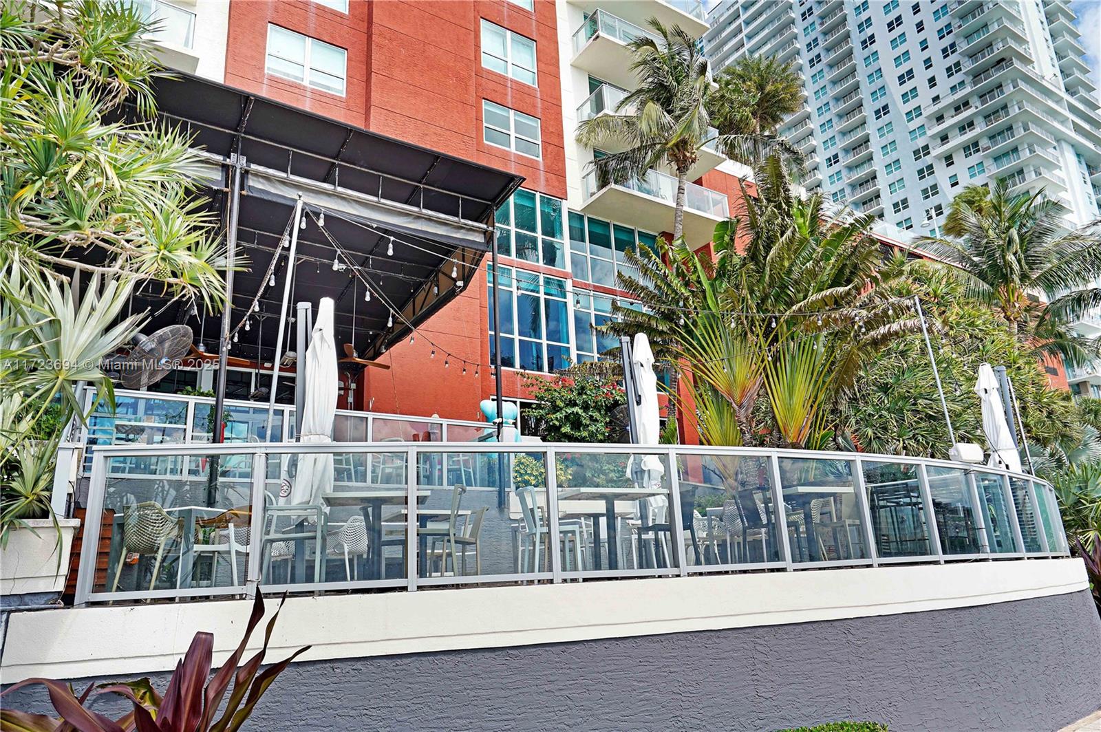 1155 Brickell Bay Dr # 704