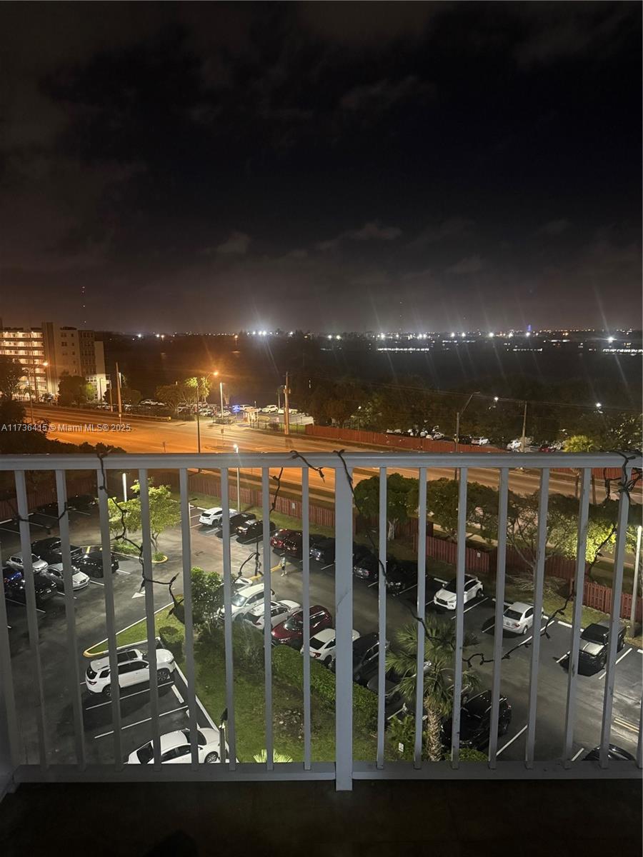 1200 NE Miami Gardens Dr Unit: 810W