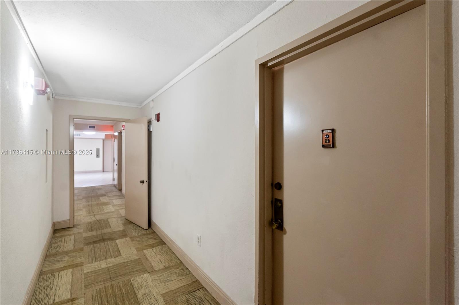 1200 NE Miami Gardens Dr Unit: 810W