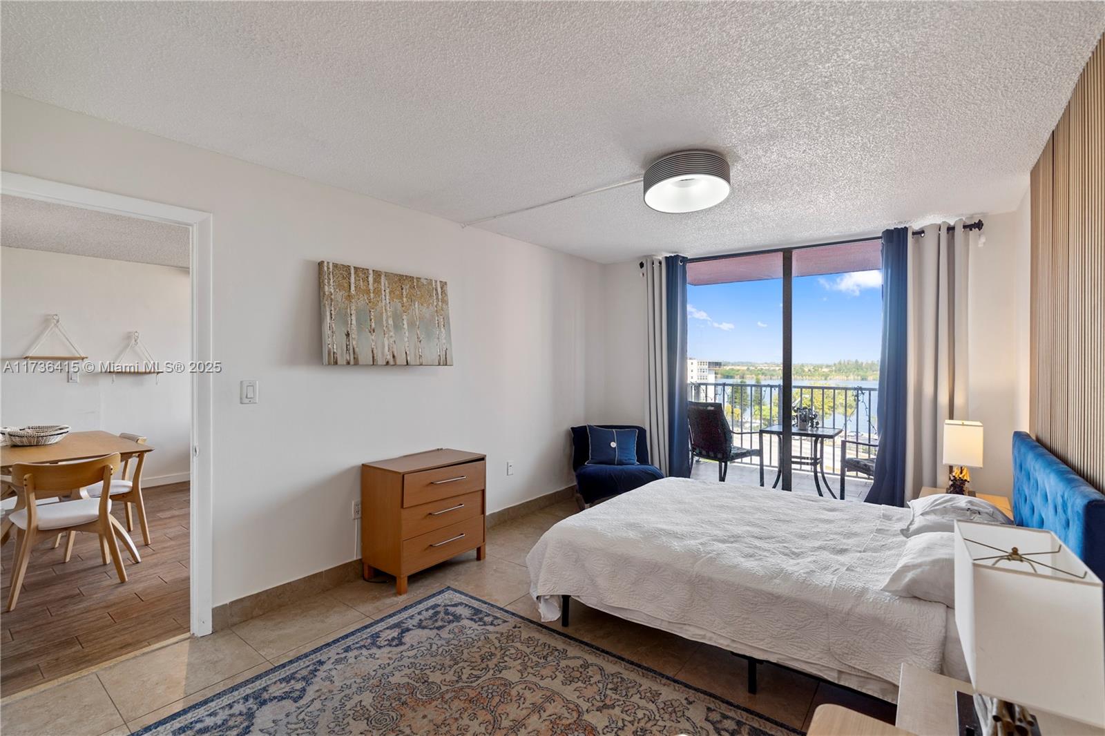 1200 NE Miami Gardens Dr Unit: 810W