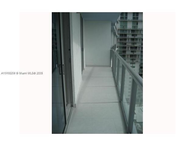 185 SW 7th St # 3114
