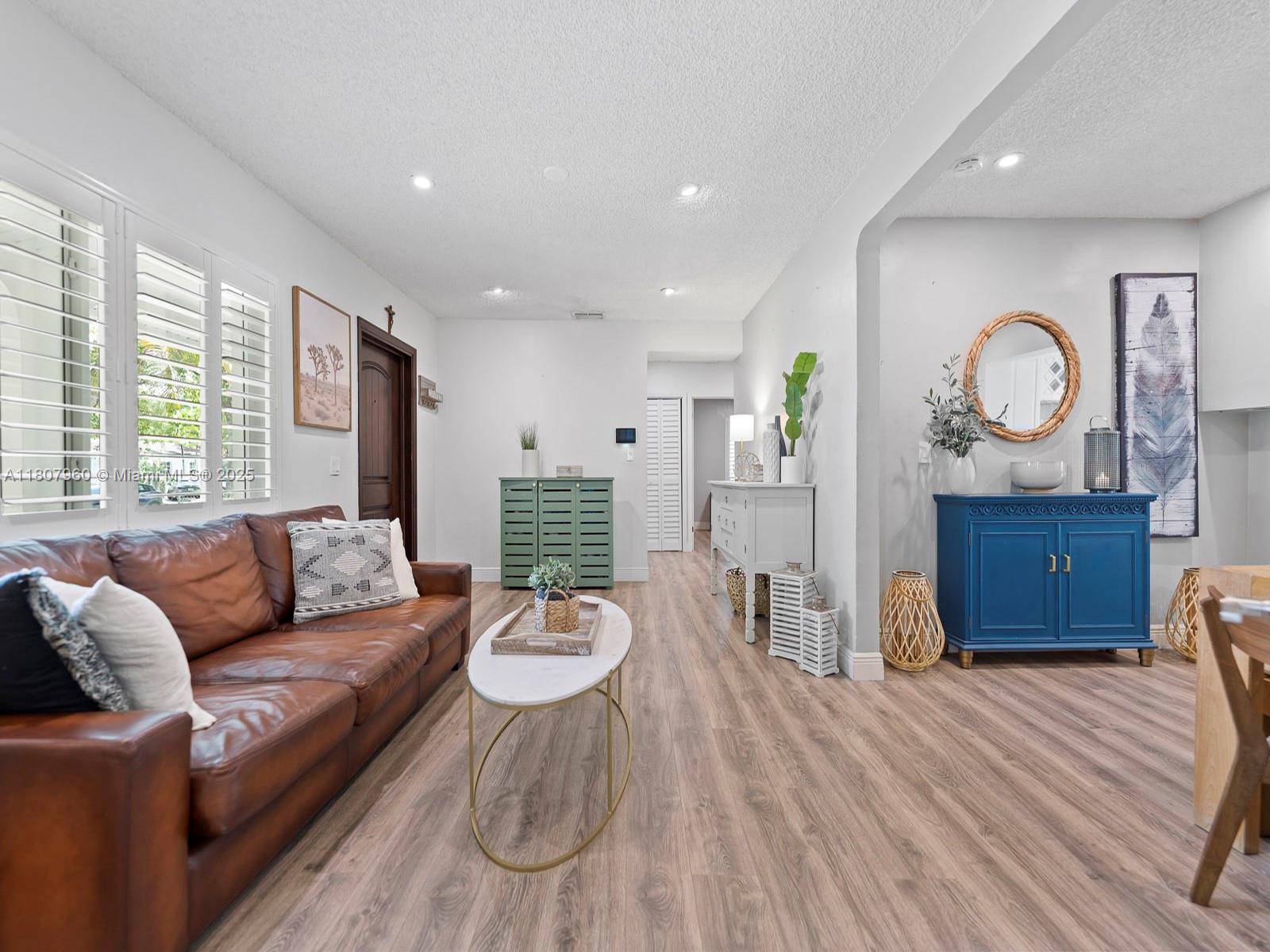 5930 SW 13th Ter