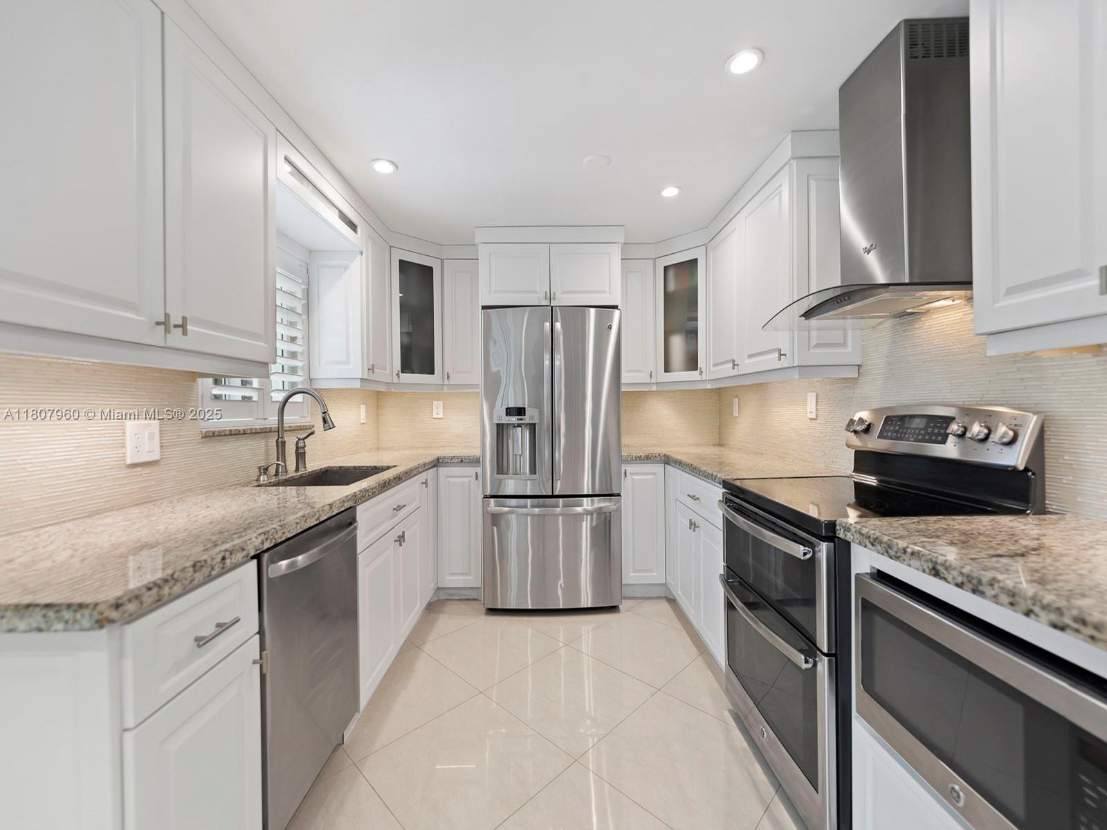 5930 SW 13th Ter