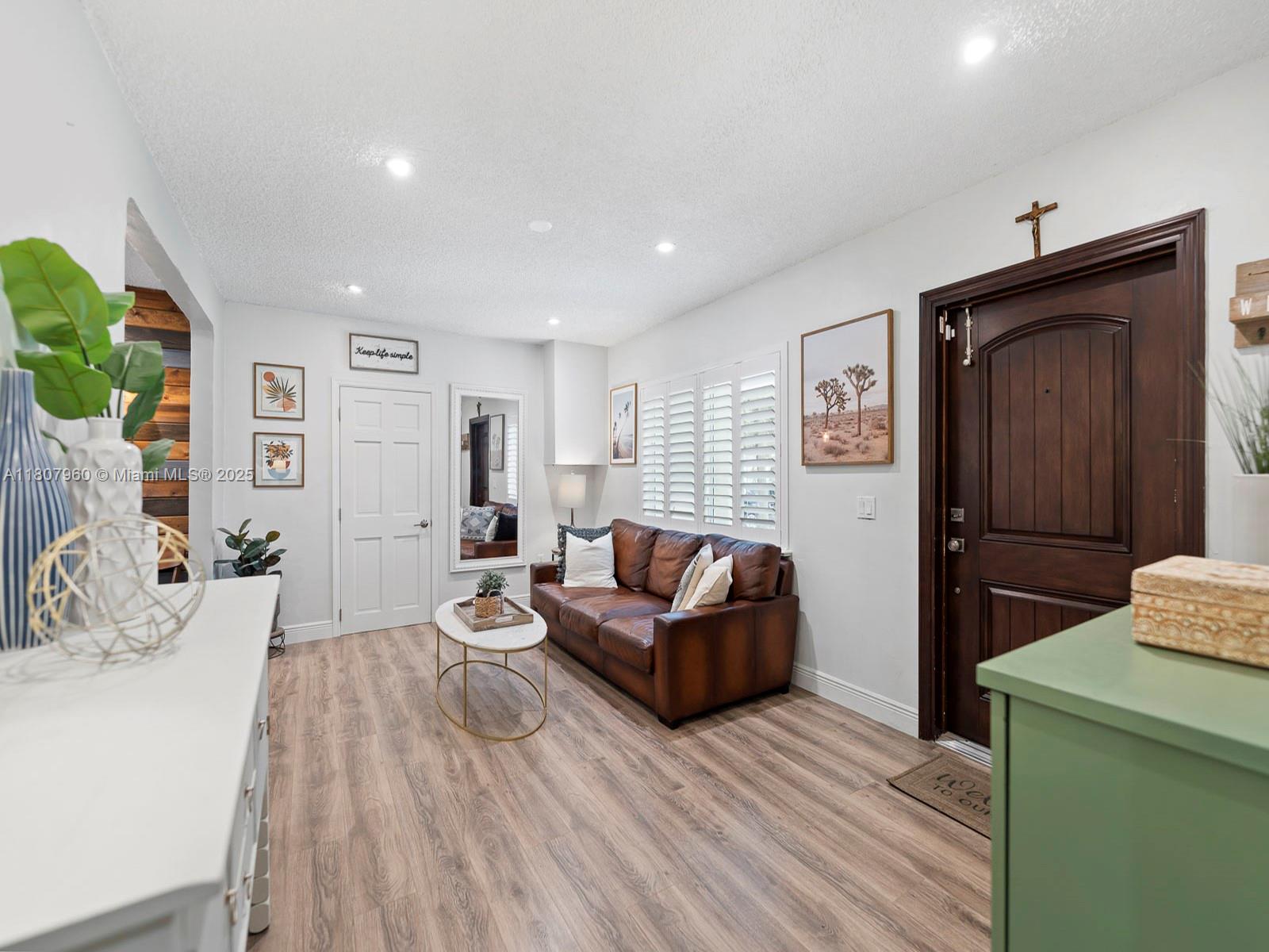 5930 SW 13th Ter
