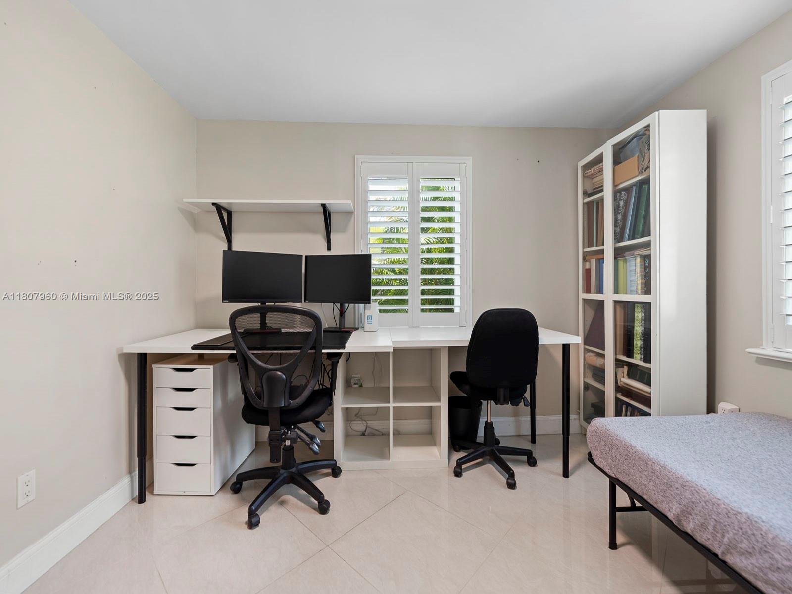 5930 SW 13th Ter
