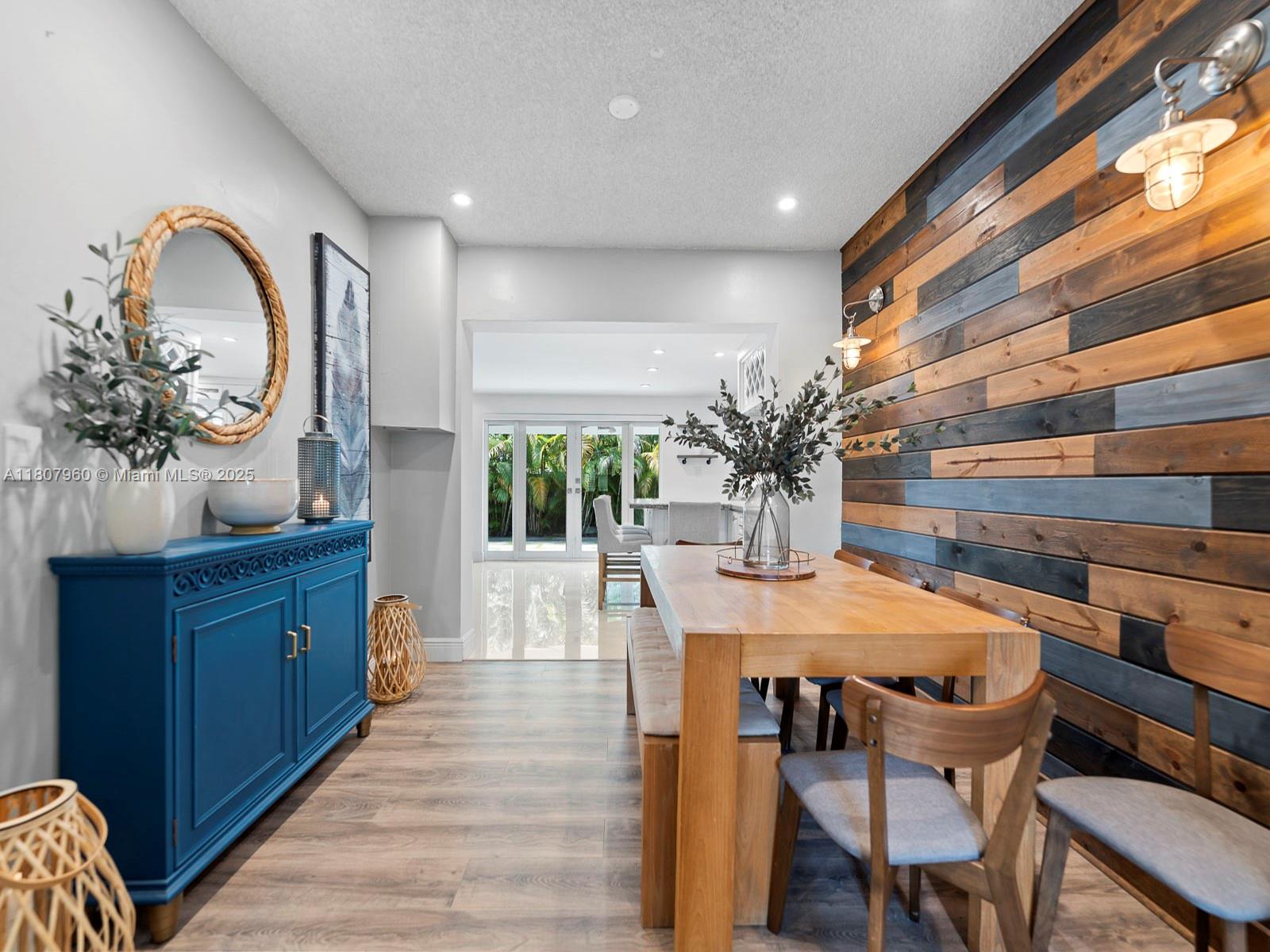 5930 SW 13th Ter