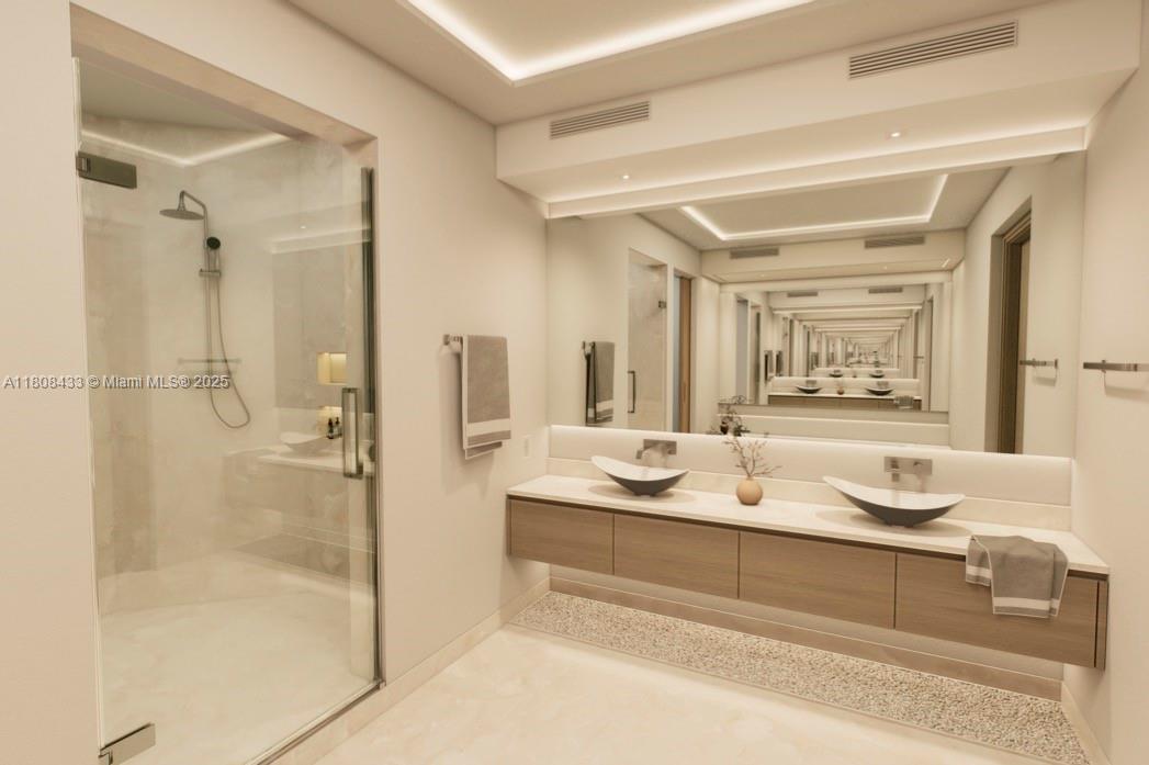 765 Crandon Blvd # 407