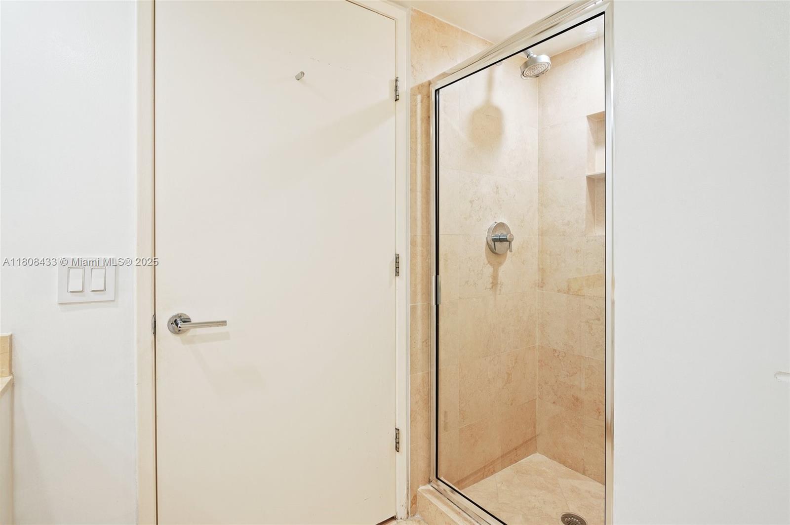 765 Crandon Blvd # 407