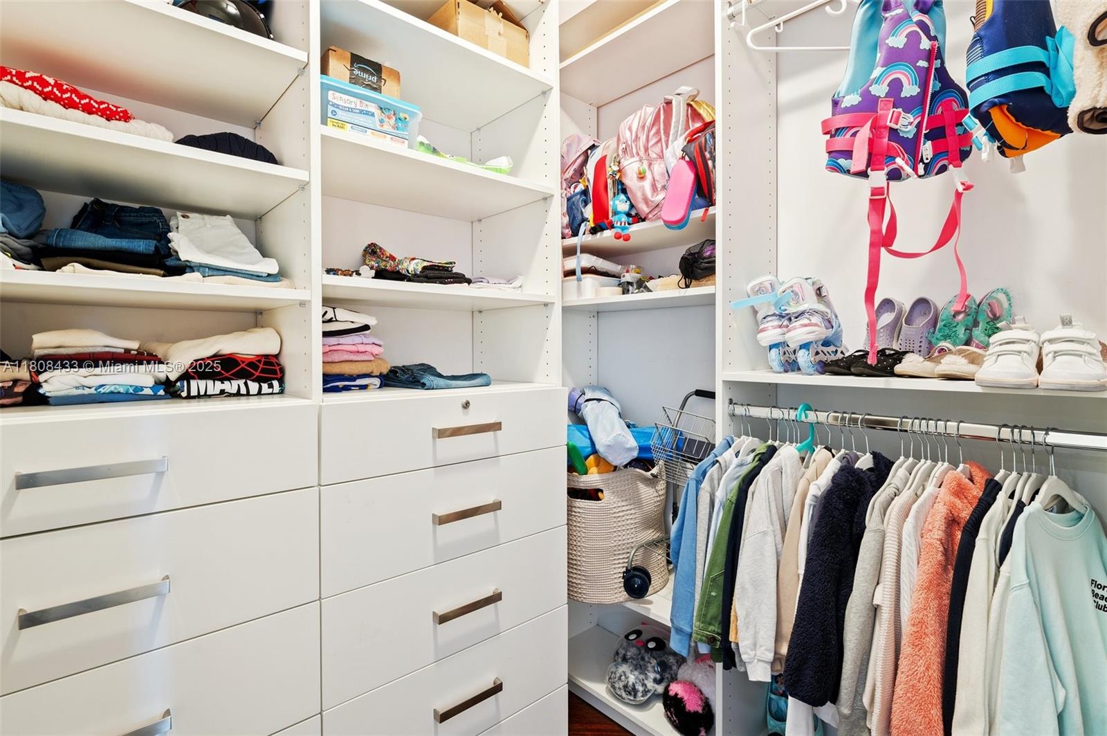 765 Crandon Blvd # 407