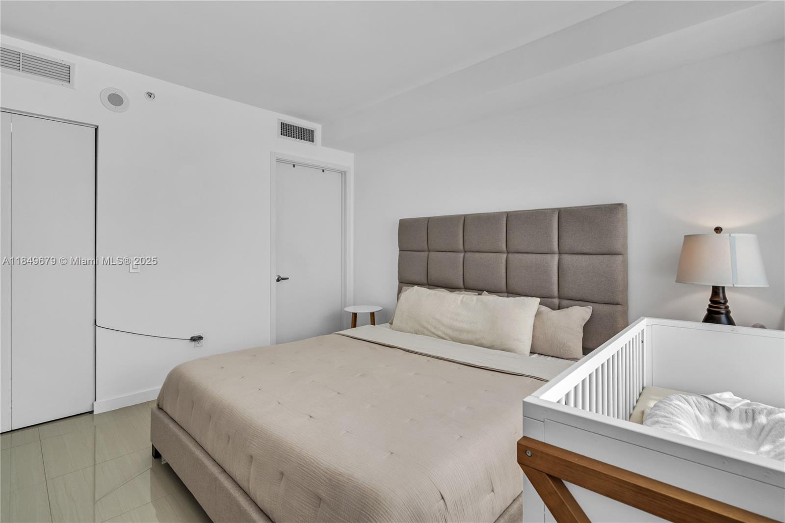 31 SE 6th St # 702