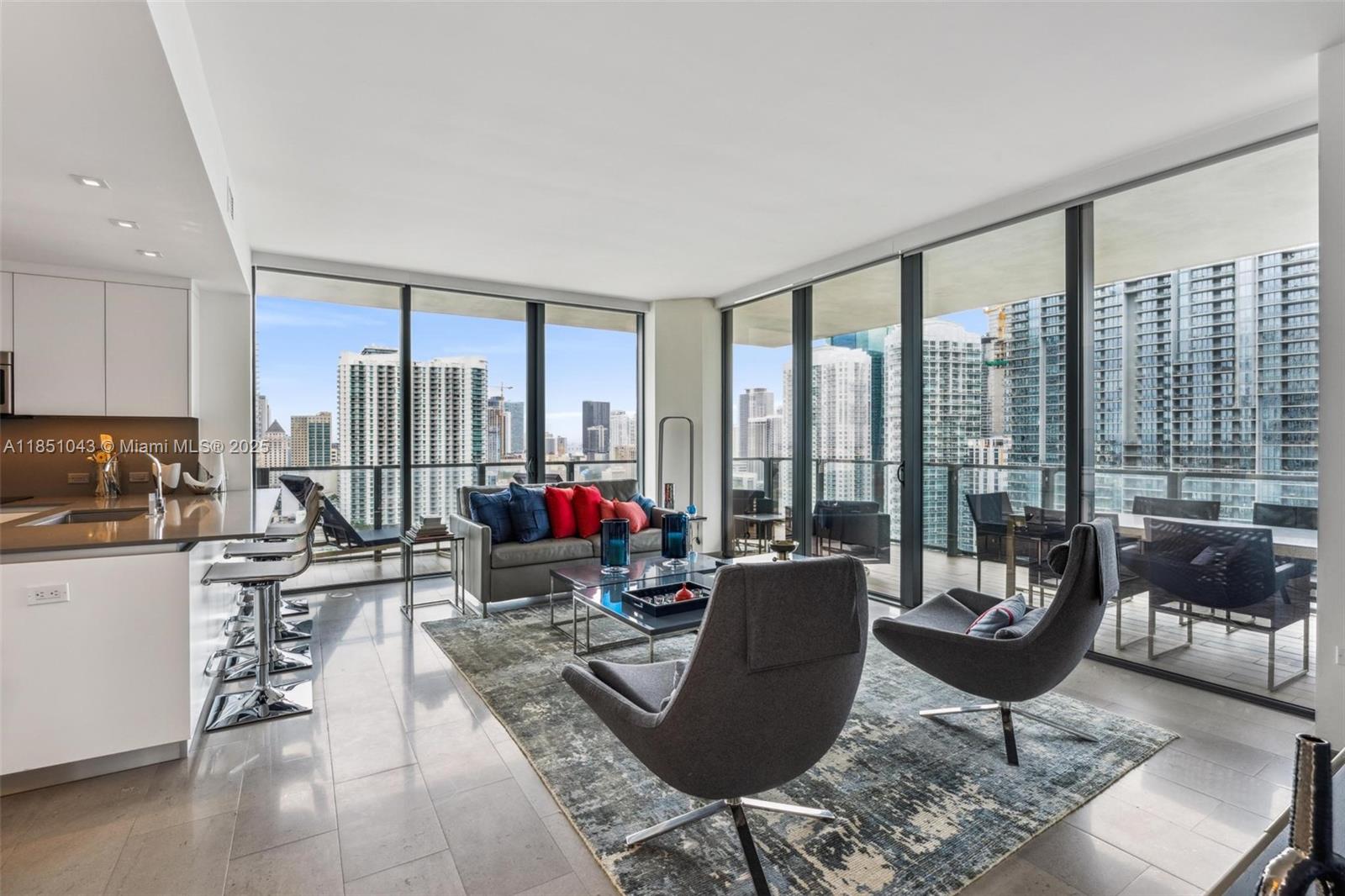 88 SW 7th St # 2111