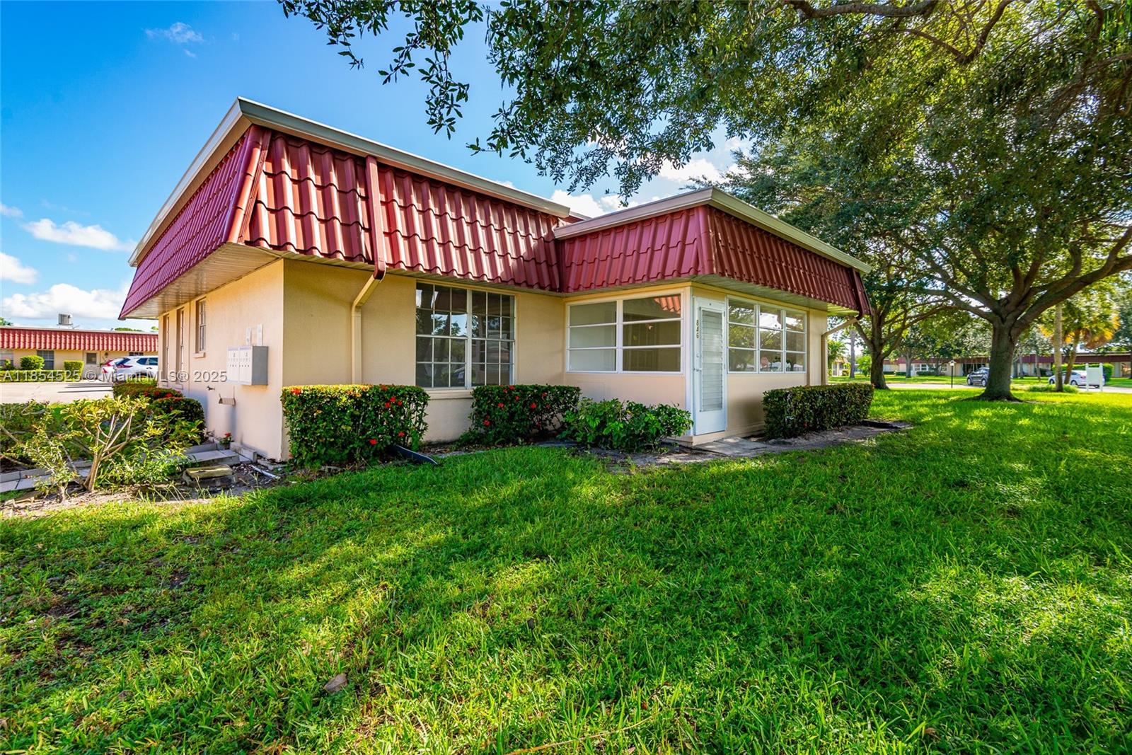 846 Salem Ln