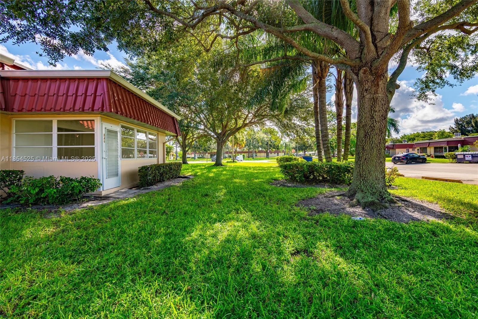 846 Salem Ln