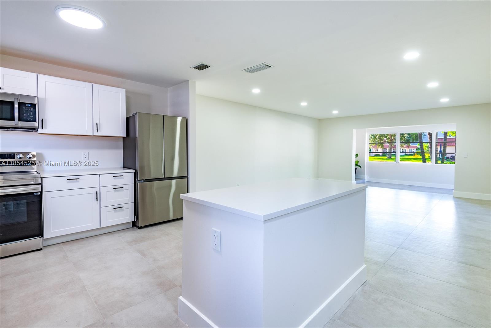 846 Salem Ln