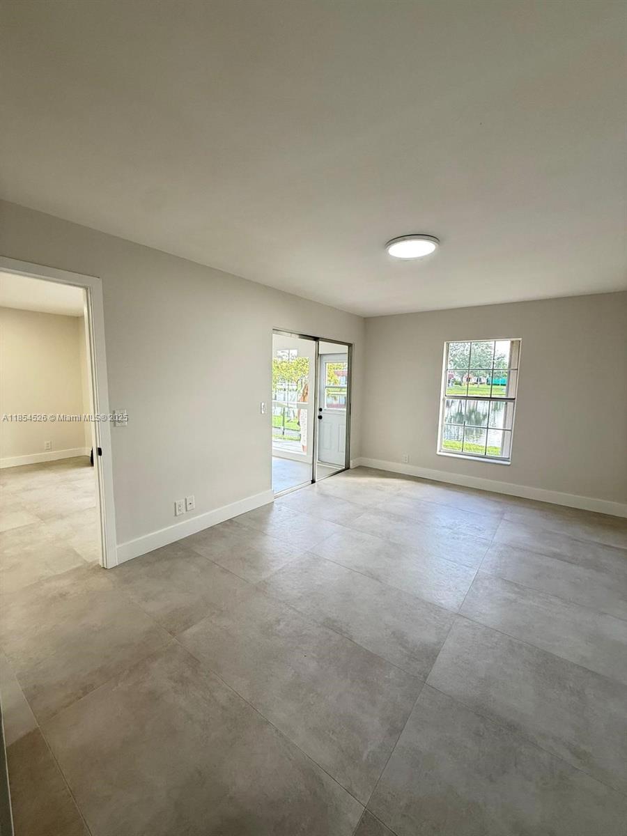 316 Cape Cod Cir # B