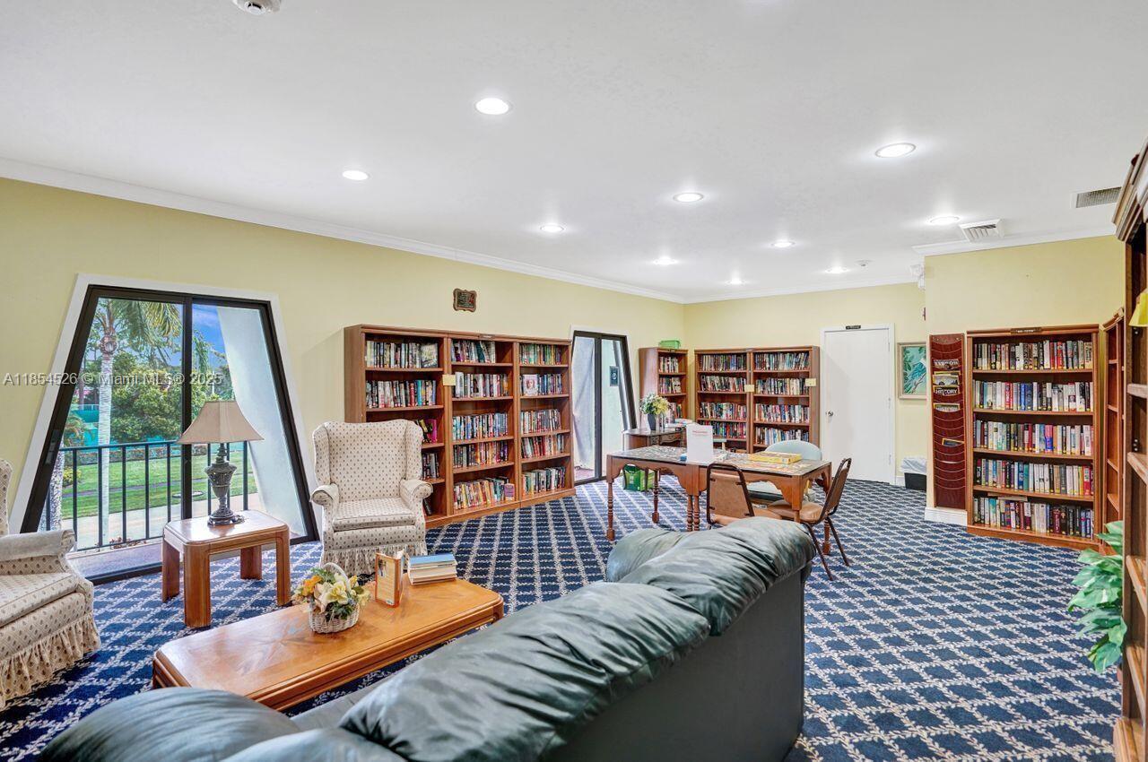 316 Cape Cod Cir # B