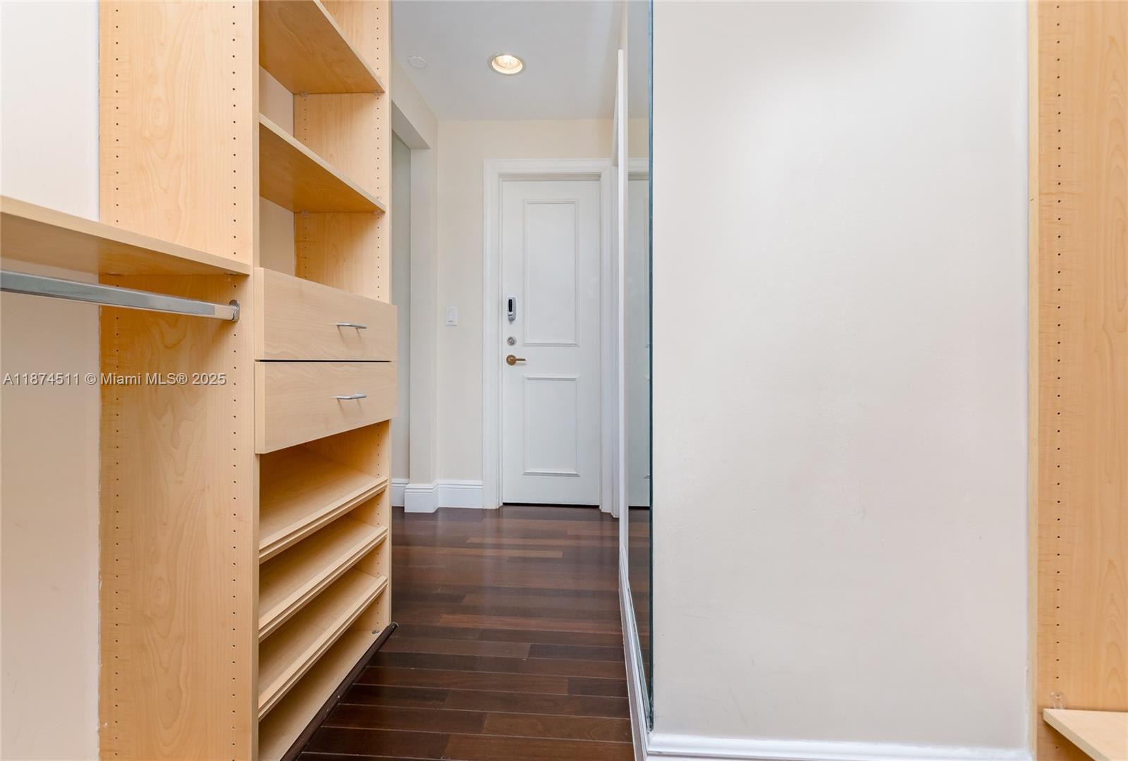 785 Crandon Blvd # 603