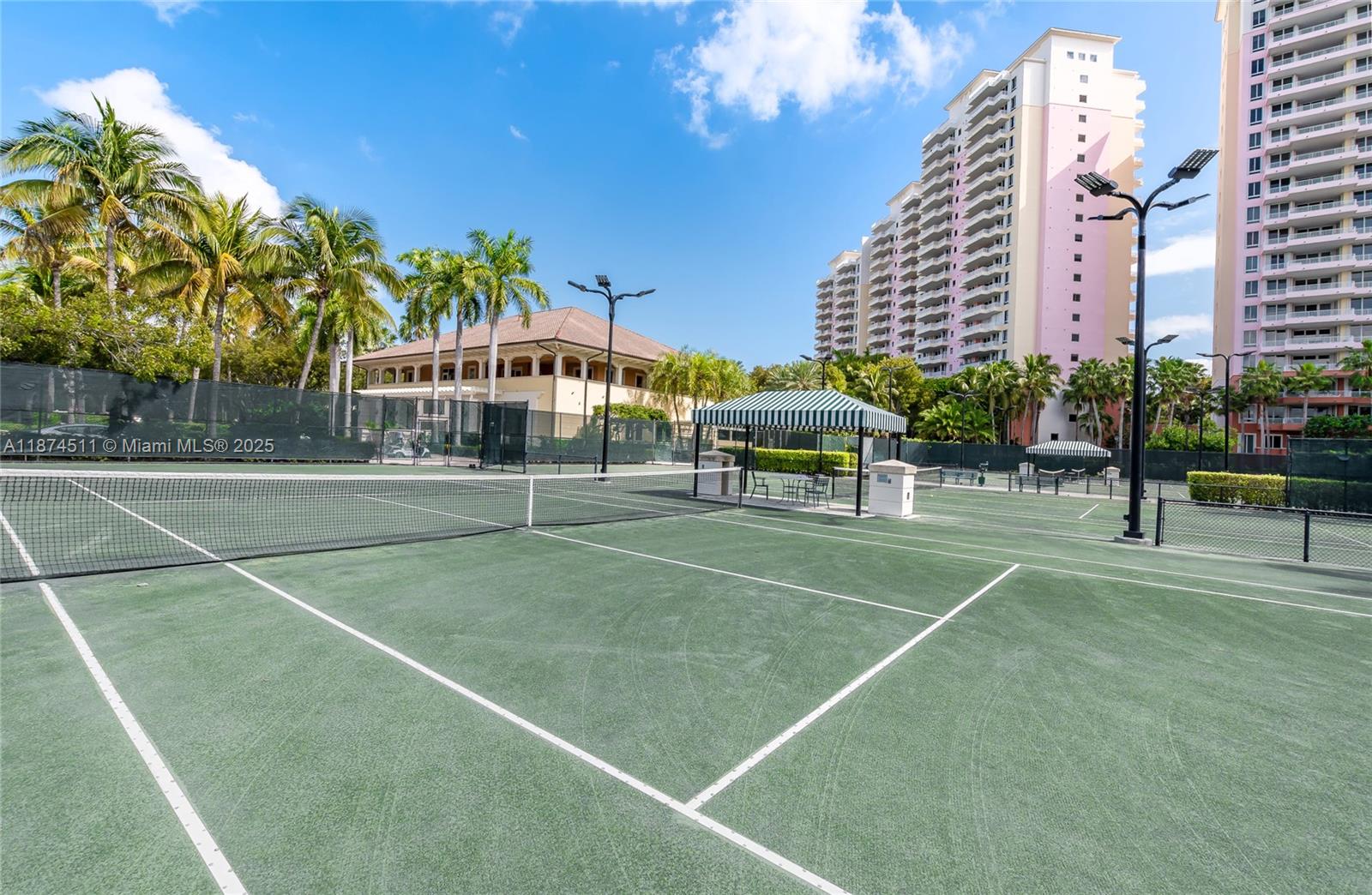 785 Crandon Blvd # 603