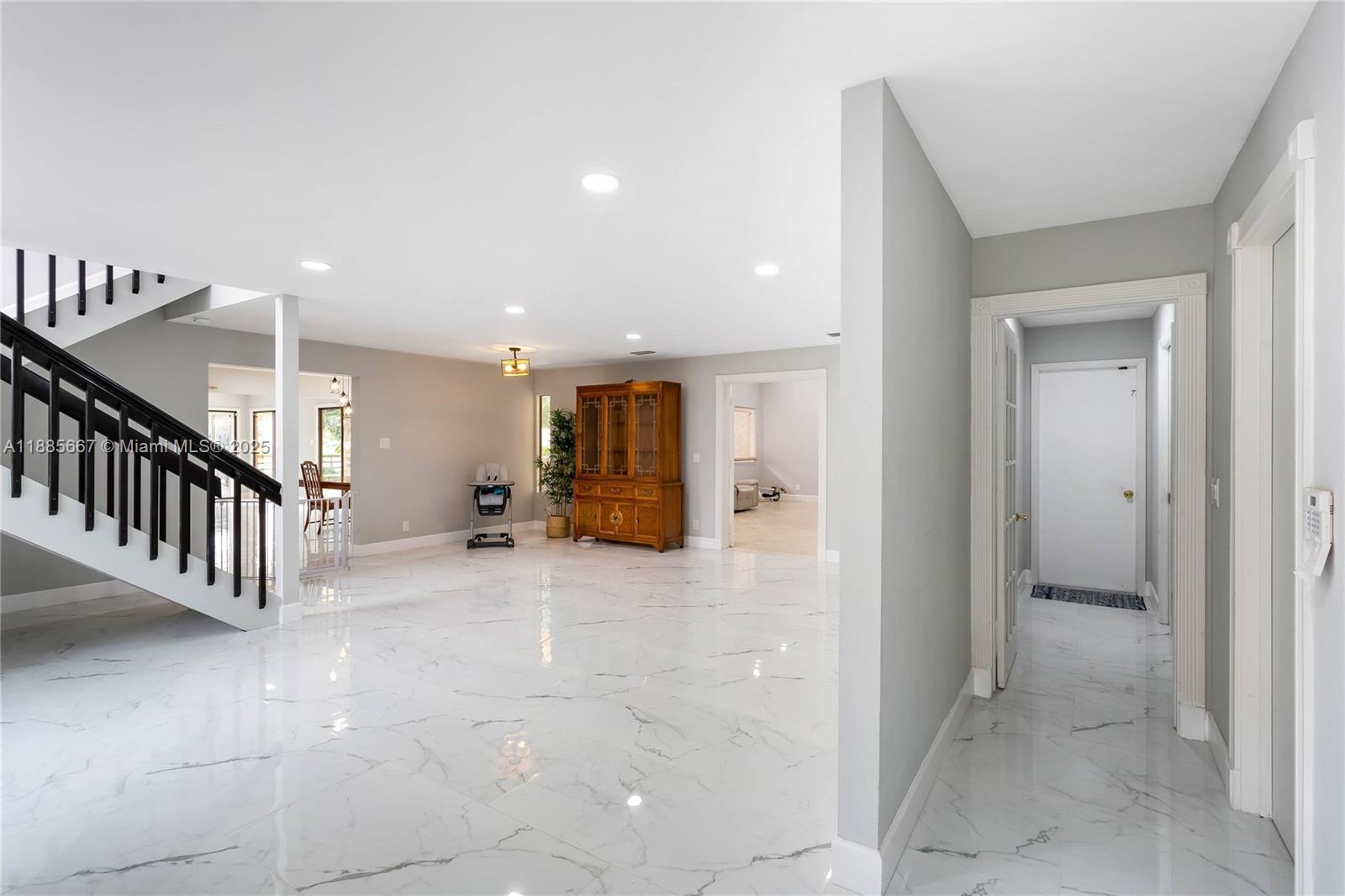 470 NW 38th Ave