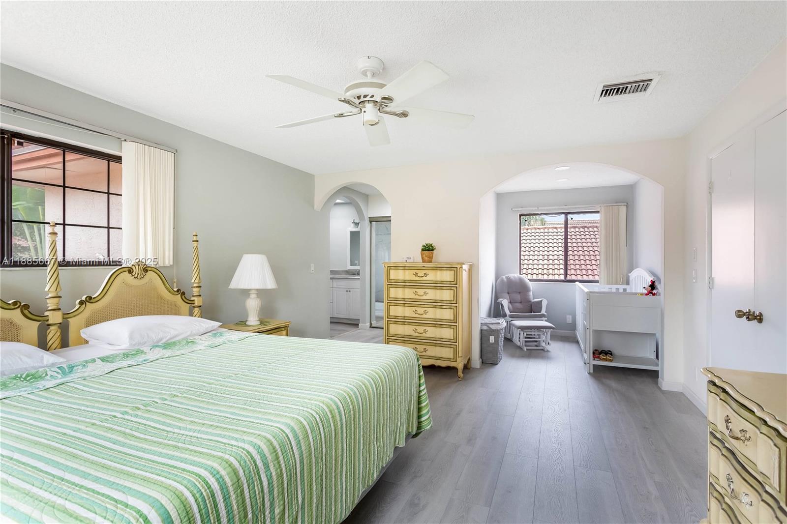 470 NW 38th Ave
