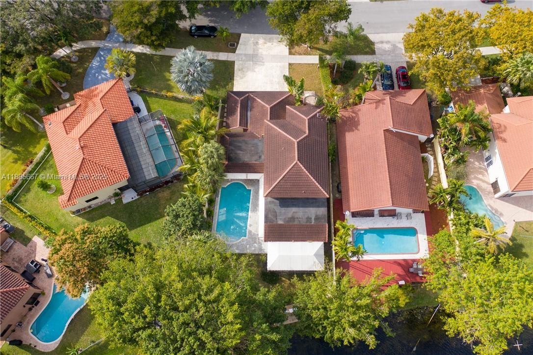 470 NW 38th Ave