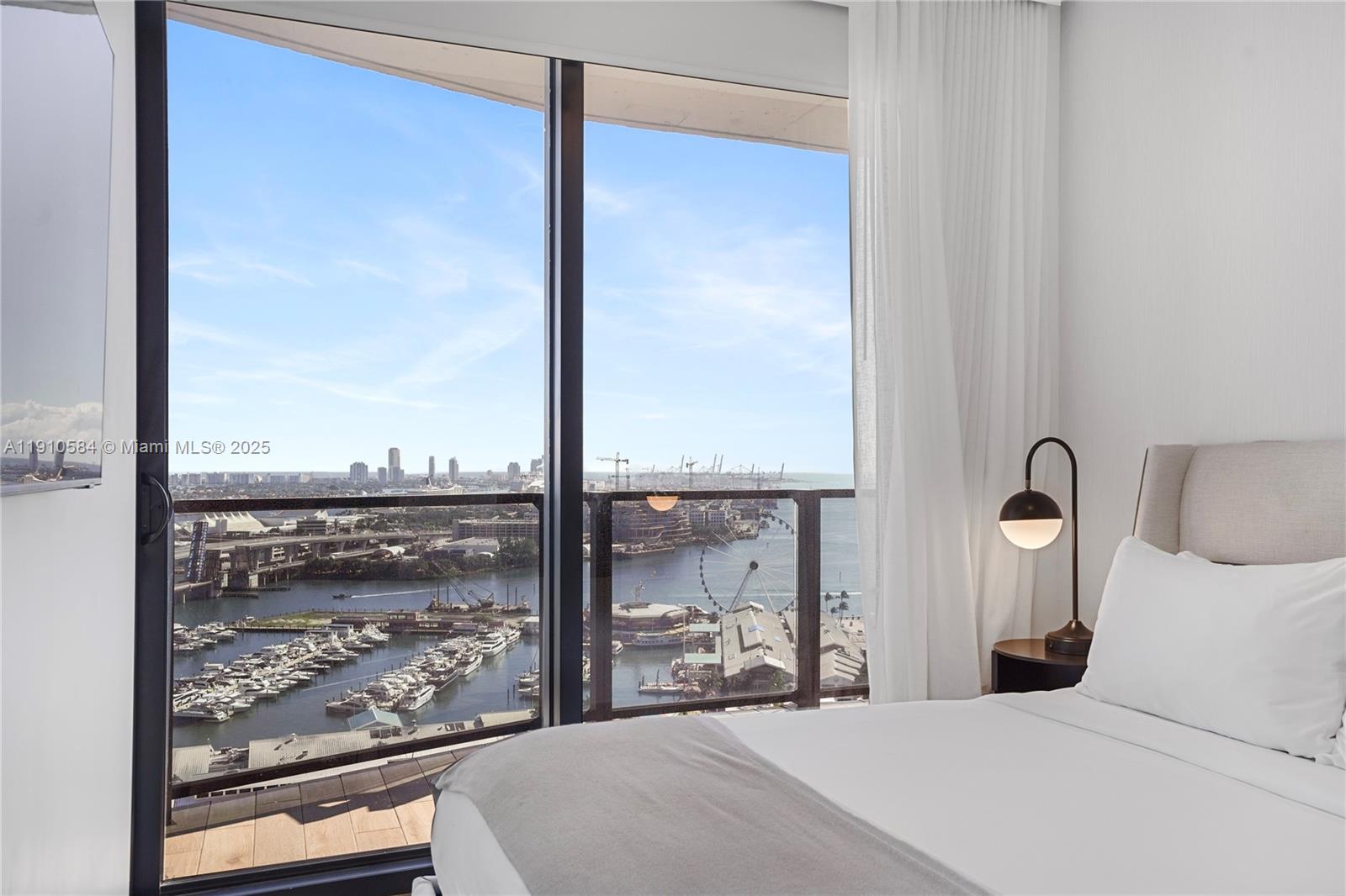 398 NE 5th St # 1811