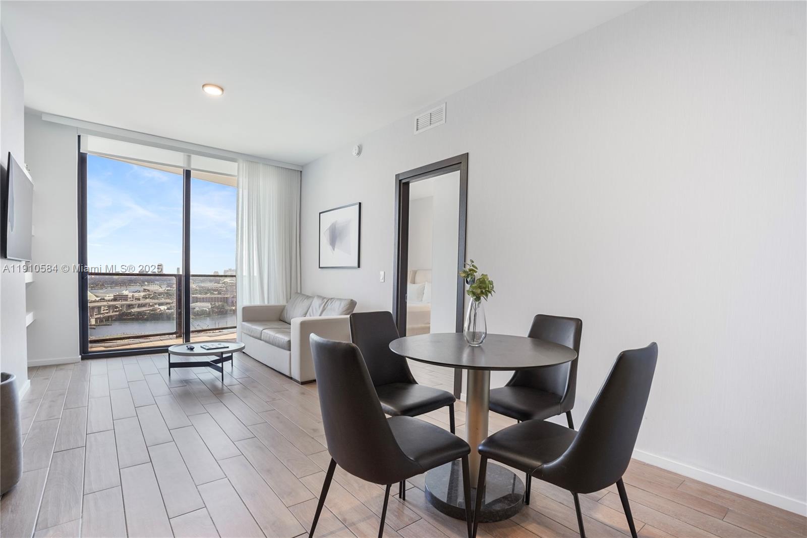 398 NE 5th St # 1811