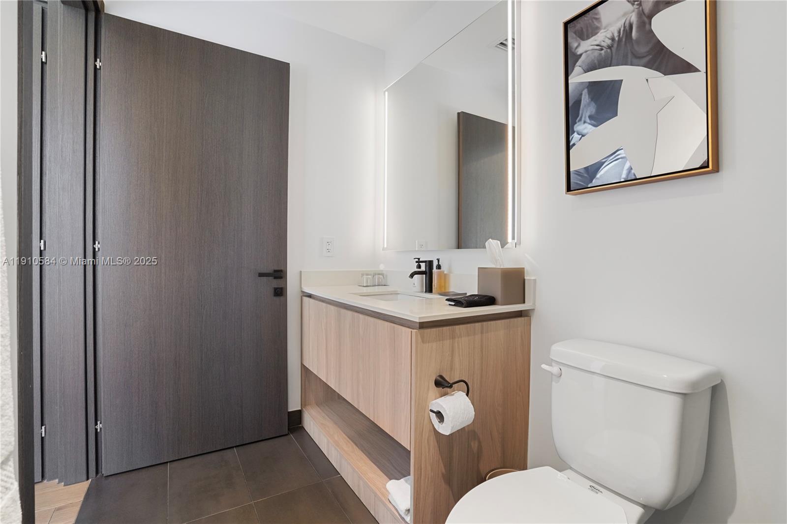 398 NE 5th St # 1811