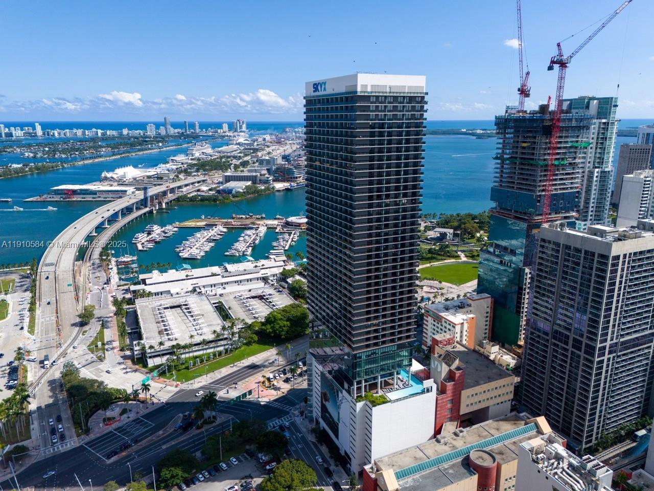 398 NE 5th St # 1811