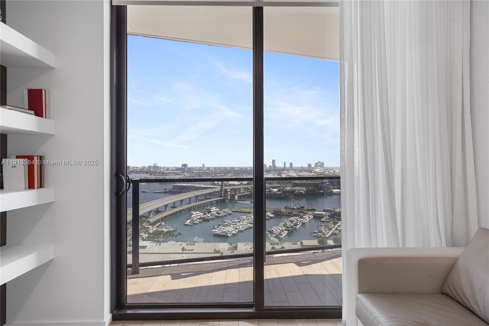 398 NE 5th St # 1811